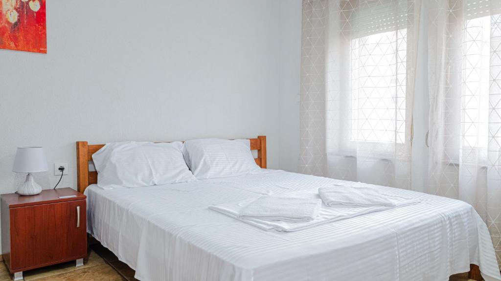 Apartment 1 gallery image 1