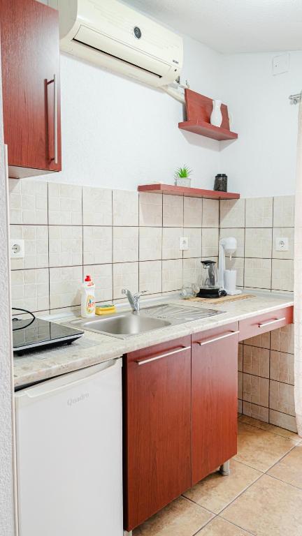 Apartment 3 gallery image 3