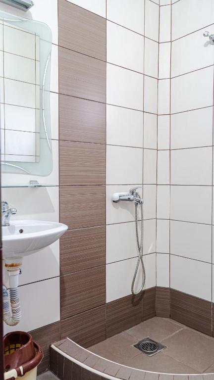 Apartment 4 gallery image 2